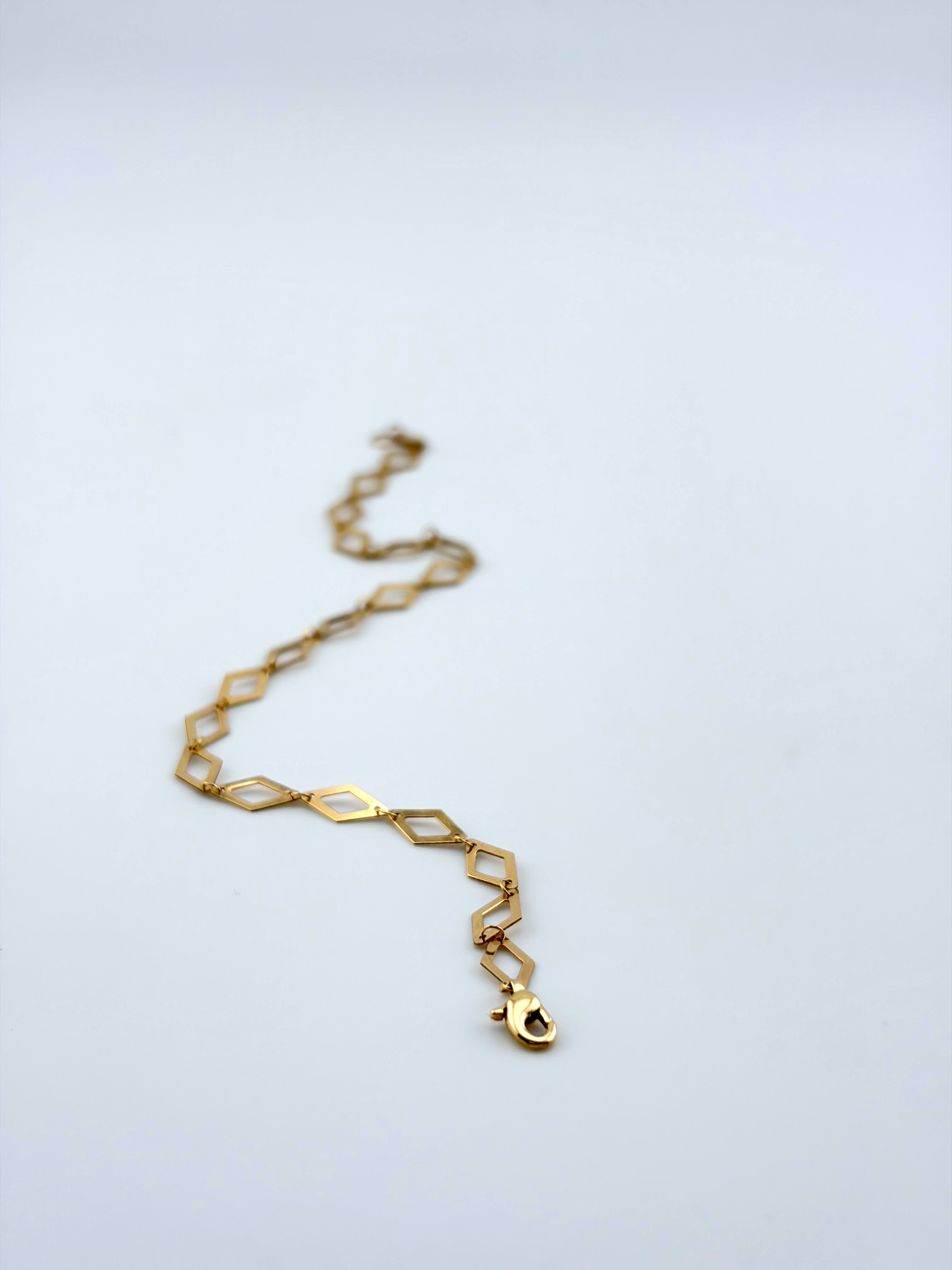 دستبند لوزی